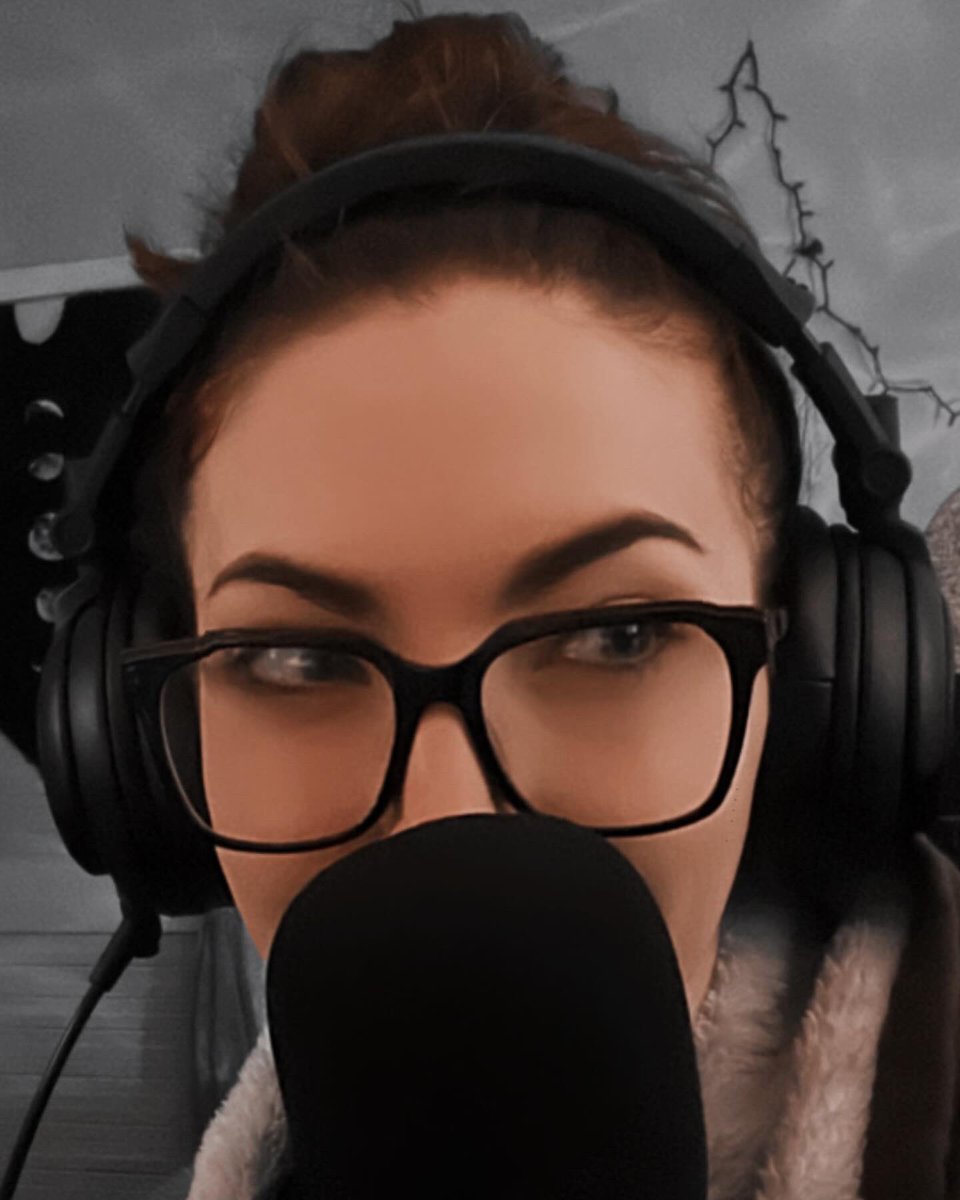 ERoyaltea's tweet photo. 🐪ɭเ۷є ร๏๏ภ🐪 Help! We need to find all the anomalies! It’s more I’m On Observation Duty 5 on #twitch today 11am-3pm EST. HAPPY HUMP DAY! https://t.co/arLEIkwbPq