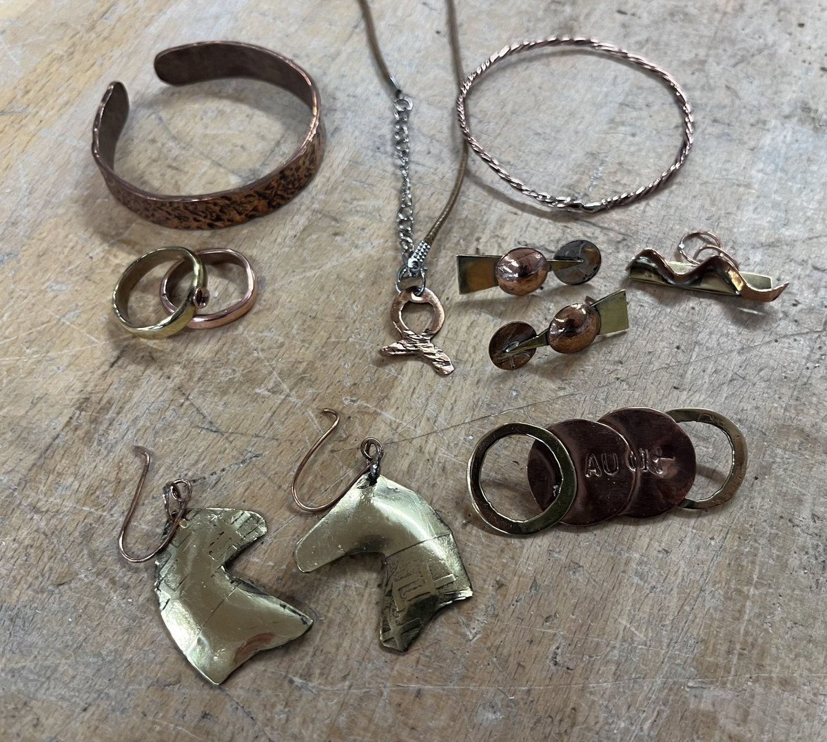 Exceptionally pleased today to see our first batch of jewellers finishing the NPA Jewellery. You can see from a few of the pupils collections below the wide range of skills that they have had to learn, from wire work to soldering!! 💍💎💍💎