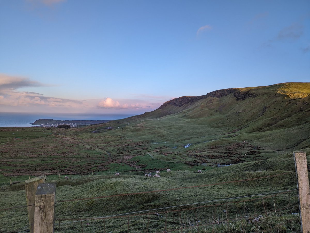Refreshing run on the #CairncastleClassicFellRace route before sunset. 
What a place. Beautiful tranquility. Home. ♥️ 
Excited about the summer evenings. 🙂