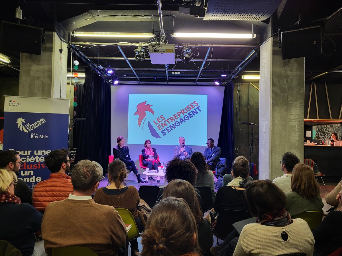 ElisabethFuchs_'s tweet photo. "Il n'y a pas un seul secteur qui n'ait des difficultés de recrutement.
@communauteLESE est un moyen pour innover, l'innovation doit être au cœur de notre capacité à recruter
Nous avons une seule obligation: celle de réussir"
@Prefet67 J.Chevalier
@FranceTravail @marilynepoulain https://t.co/aZsFIj14iZ