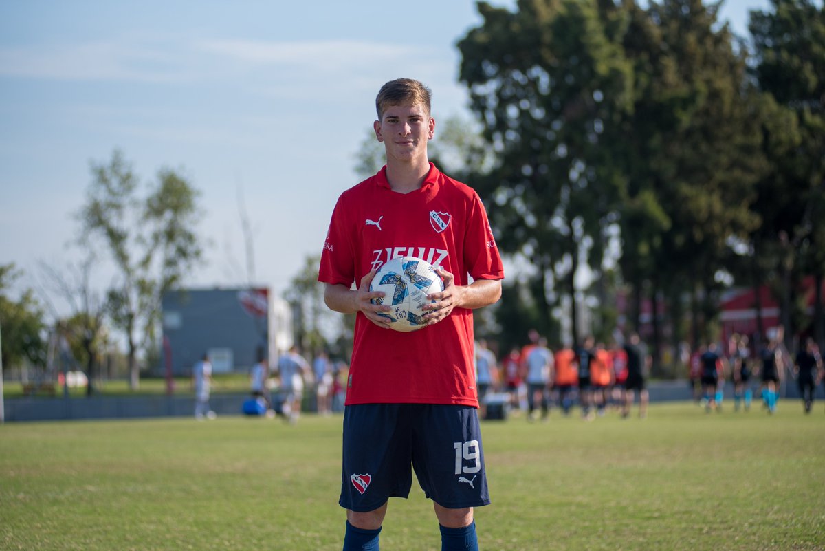 Independiente's tweet photo. Doblete para Palais en su debut con la #Reserva.

¡A romperla, Josías!

#CopaProyección #TodoRojo 🔴 https://t.co/l56r1hCrVr