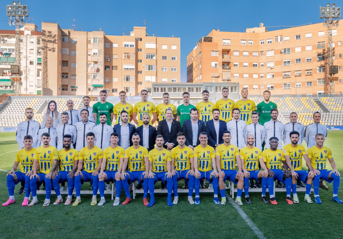 Orihuela_CF's tweet photo. 📸𝗙𝗢𝗧𝗢 𝗢𝗙𝗜𝗖𝗜𝗔𝗟 𝗧𝗘𝗠𝗣𝗢𝗥𝗔𝗗𝗔 𝟮𝟬𝟮𝟯/𝟮𝟰

💛🩵ᴏʀɪʜᴜᴇʟᴀ ᴄʟᴜʙ ᴅᴇ ꜰᴜ́ᴛʙᴏʟ 🦂
 
¡Con esta gente hasta el fin del mundo! 🔥 https://t.co/Vb4NaRZnHb