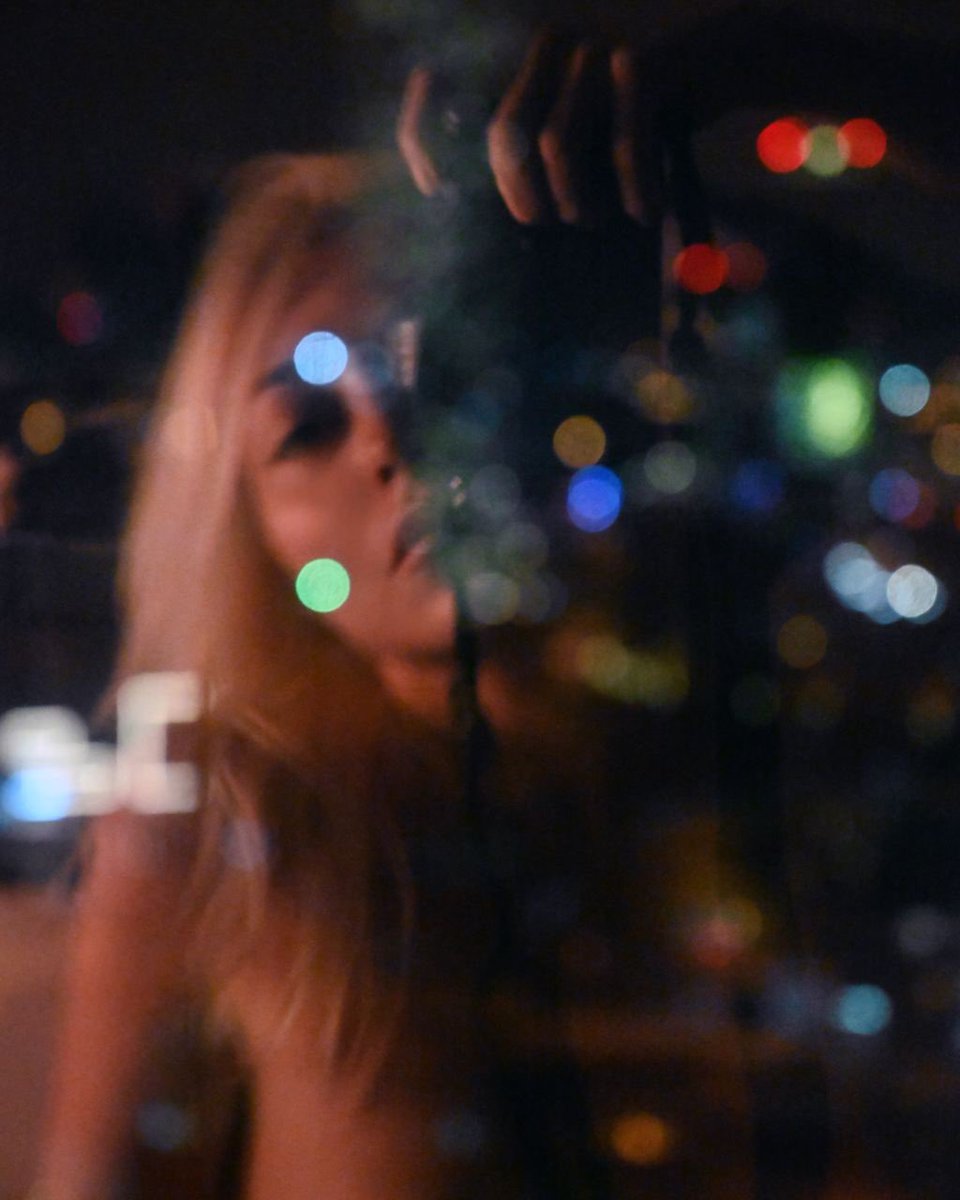 art__electra's tweet photo. Lights will guide you home...
Self-portraits 🌃

New drop tomorrow 😈 https://t.co/O8LgKQA7Tj