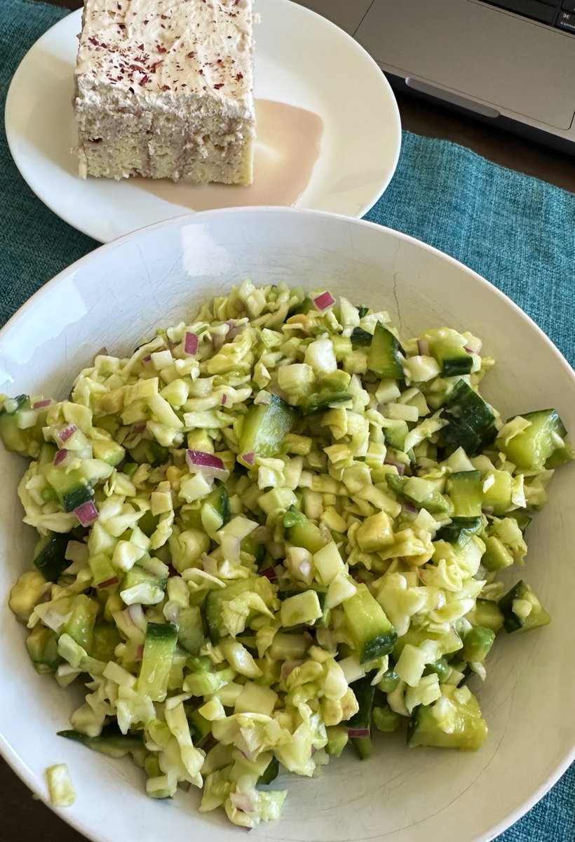 free_style_chef's tweet photo. My leches cake was patiently waiting for me until I got home. π
So naturally I had to eat cake for lunch. Plus my addictive green salad.
Itβs all about balance, right? π
#cake #tresleches #lowcarb #greensalad #cabbage #avocado #onion #cucumber #salad #lunch #cakeforlunch https://t.co/SPP9M4JTVC