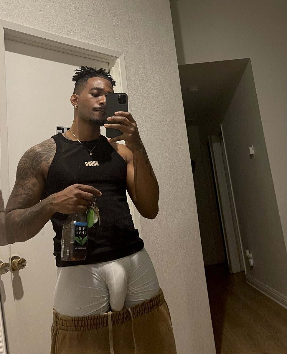 BLACKED139's tweet photo. I do what I Wana so https://t.co/B1LCa7eiti