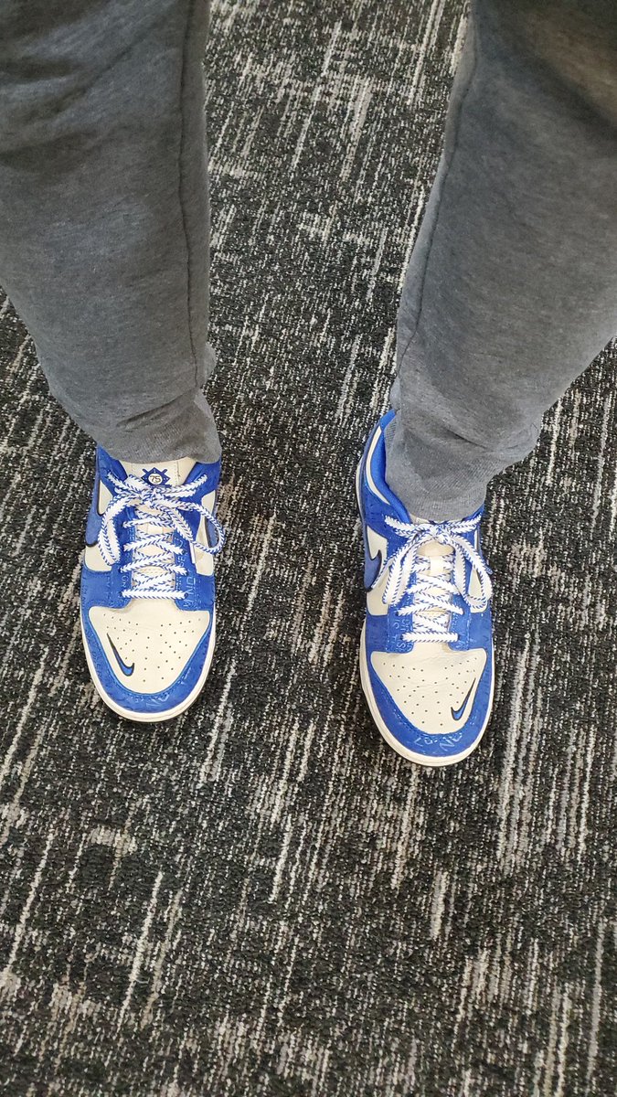 CPhredrix's tweet photo. My favorite pair, hands down. Jackie Robinson #42 #kotd #yoursneakersaredope #letsgodoyers https://t.co/UcnVRqv8mR