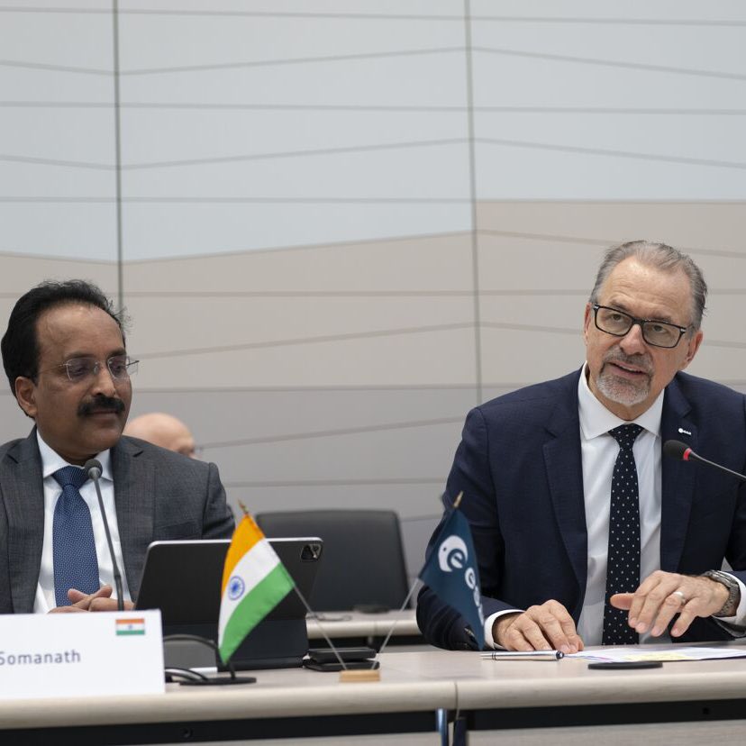 AschbacherJosef's tweet photo. What India is accomplishing in space – especially in Lunar exploration – is astonishing. 

We hosted @isro's Chairman, Dr. S. Somanath at ESA Council today. It was a milestone occasion for Delegates to learn more about current and future plans for ESA-ISRO cooperation. The strategic importance of strengthening ties and deepening cooperation with international partners cannot be underestimated. 

Watch the full replay of the post-Council Media Briefing here 👇
https://t.co/xHDnQzvtZA