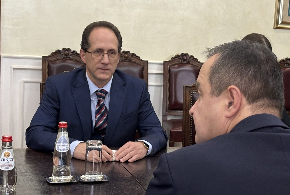 MFASerbia's tweet photo. Further strengthening of #Serbia #Cuba traditional friendship, especially in the field of #economy discussed during a meeting between DPM/FM #Dacic and 🇨🇺 Amb @LeydernestoRH. 
DPM/FM #Dacic expressed gratitude for 🇨🇺 principled support for 🇷🇸 territorial integrity &amp; sovereignty. https://t.co/rWc1E5RG1t