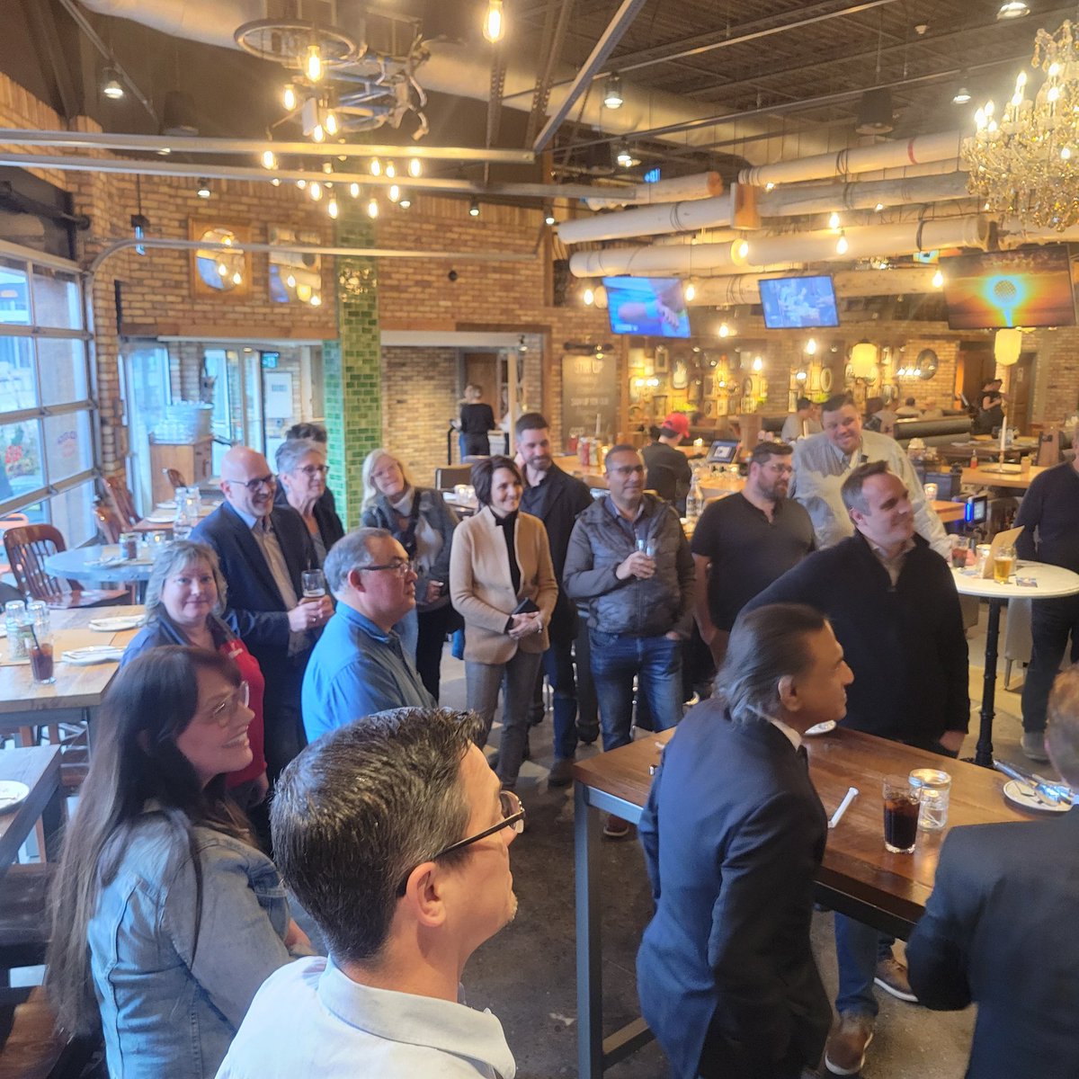 WhitbyChamber's tweet photo. What an amazing #ChamberRocks event last night @SCADDABUSH Italian Kitchen & Bar. Thanks to our presenting sponsor #TeamMultiCorp and all the #WCCproud members who attended. https://t.co/RvmKnguGVq