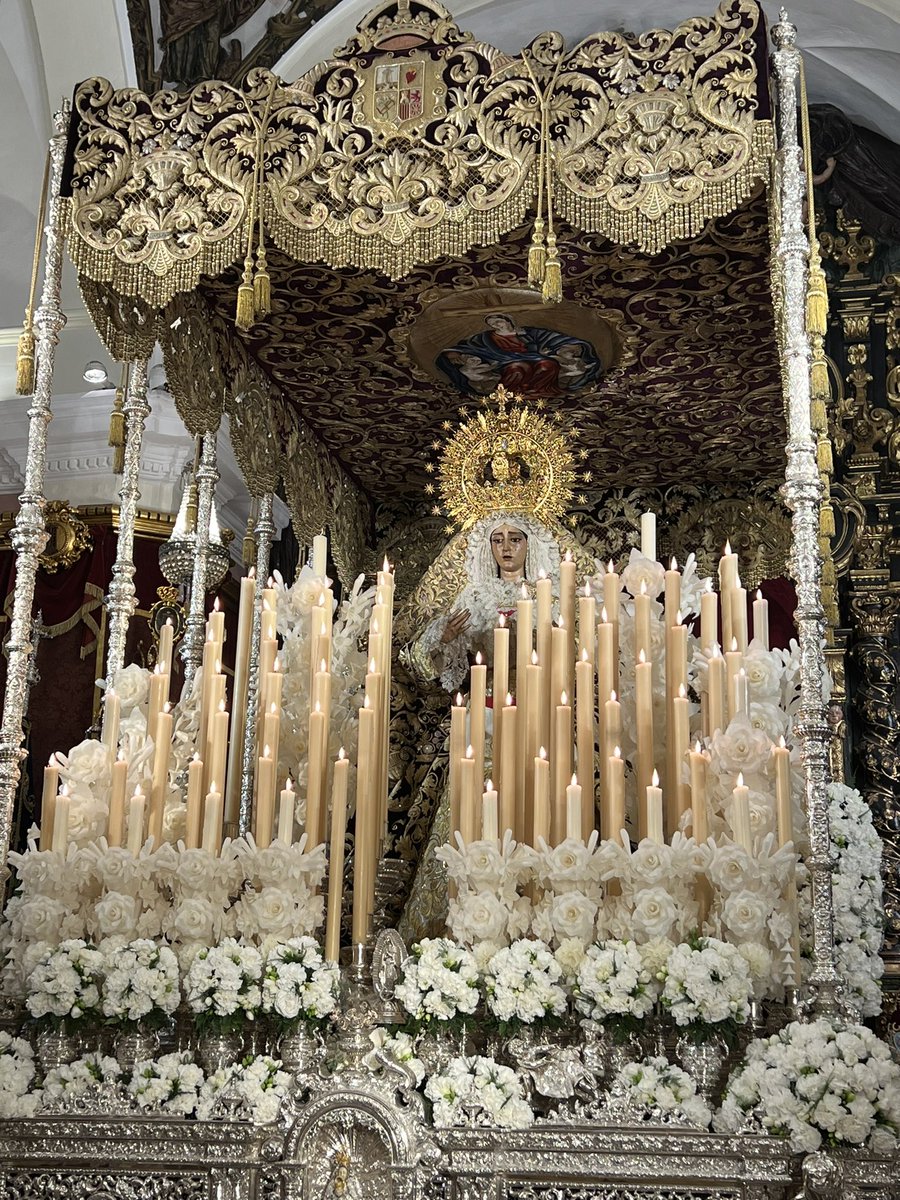 eleyru's tweet photo. #SSanta7TV Con muchas lágrimas en los ojos pero a la vez orgullosos de nuestra Hermandad del Baratillo. Ahora sólo nos queda mirar hacia adelante porque vienen cosas muy bonitas por vivir… Gracias equipo porque desde aquí se os quiere mucho!! https://t.co/zdEG12ntW6