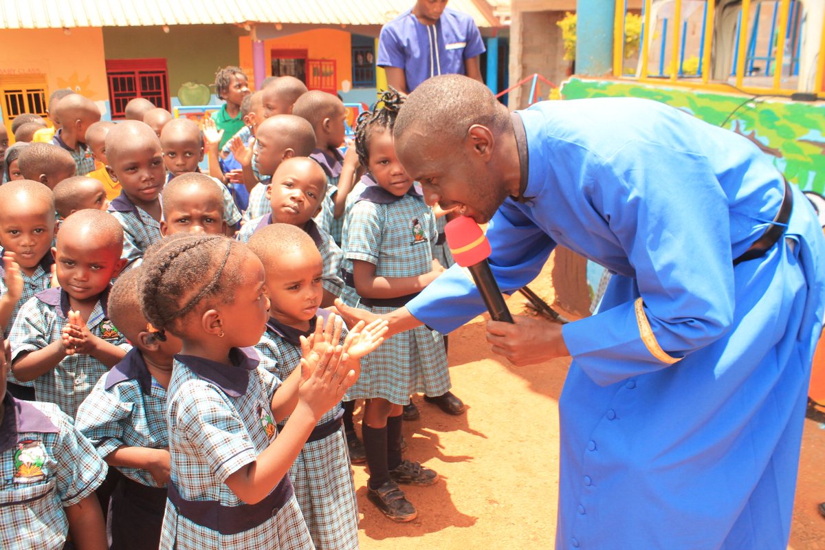 All Saints Church Manyangwa (@ascmanyangwa) on Twitter photo Day 2 of the holy week tour was so tremendous where Lay Reader Joshua Mugooda cheered up the pupils at Nurev Junior School and Kindergarten in Nakwero with worship, praise and word of God
<a href="/Online_COU/">Online Church of Uganda</a>
<a href="/newvisionwire/">The New Vision</a>
<a href="/ChurchofUganda_/">Church of Uganda</a>
<a href="/DailyMonitor/">Daily Monitor</a> Day 2 of the holy week tour was so tremendous where Lay Reader Joshua Mugooda cheered up the pupils at Nurev Junior School and Kindergarten in Nakwero with worship, praise and word of God
<a href="/Online_COU/">Online Church of Uganda</a>
<a href="/newvisionwire/">The New Vision</a>
<a href="/ChurchofUganda_/">Church of Uganda</a>
<a href="/DailyMonitor/">Daily Monitor</a>