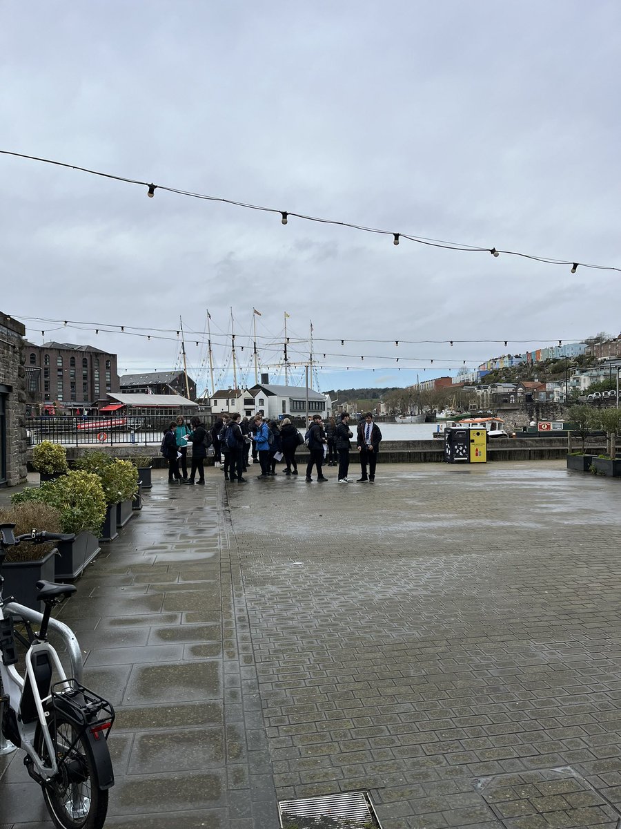 Yr11 fieldwork trip to Bristol Harbourside. ⚓️🛥️Students were fantastic and collected lots of data for their paper 3 exam. We even managed to avoid the rain! <a href="/HumanitiesWcsa/">WCSA Humanities</a>