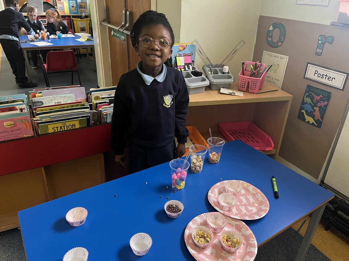StJosephsWDC's tweet photo. P1 used their creativity skills today during Spring play! They made yummy cupcakes at the spring cafe, lego Easter eggs, beautiful Easter art, bunnies from the loose parts and lots of tuff tray fun 🐰 https://t.co/kLPtmOMcQ6