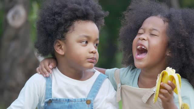 PrinceEhom's tweet photo. Bananaย
Relieve diarrhea in children
Lowers cholesterol levels
Prevent heart attack
#HERBS #HEALTH #HAPPINESS
#85gh #NationalChiefImam #JohnnieHughes #Kasoa #BiasedChiefJustice https://t.co/WEAEYP2N5Q