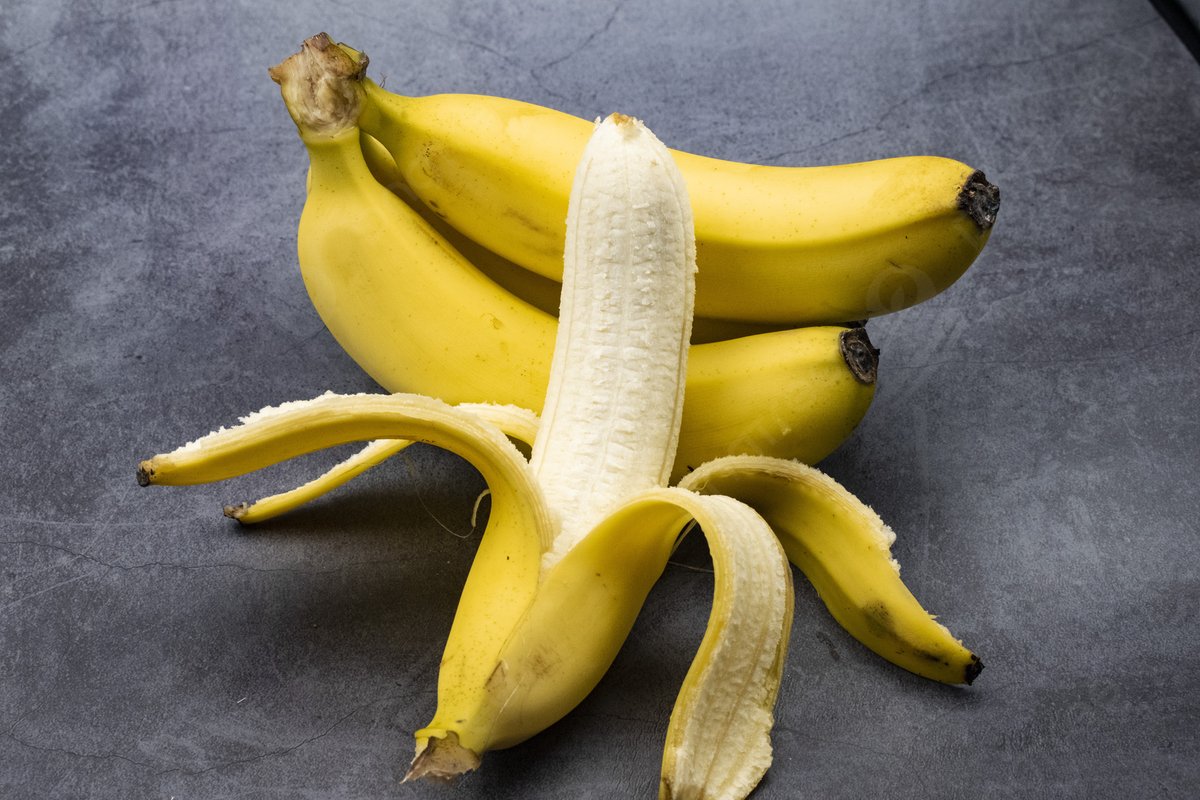 PrinceEhom's tweet photo. Bananaย
Relieve diarrhea in children
Lowers cholesterol levels
Prevent heart attack
#HERBS #HEALTH #HAPPINESS
#85gh #NationalChiefImam #JohnnieHughes #Kasoa #BiasedChiefJustice https://t.co/WEAEYP2N5Q