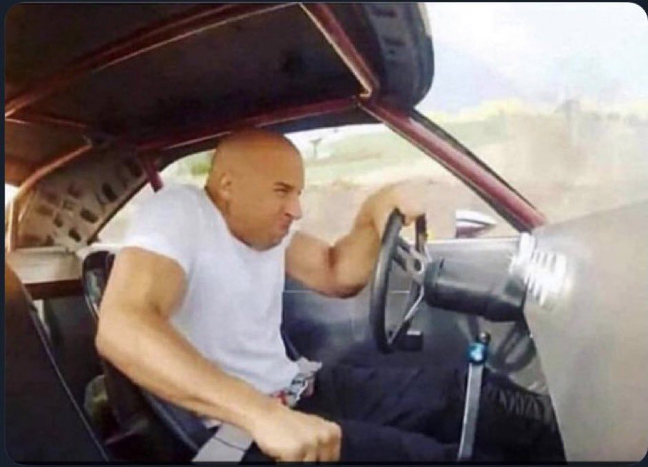 6thPrestige's tweet photo. when u see a fatass pothole but it’s to late https://t.co/0UPxs7kANm