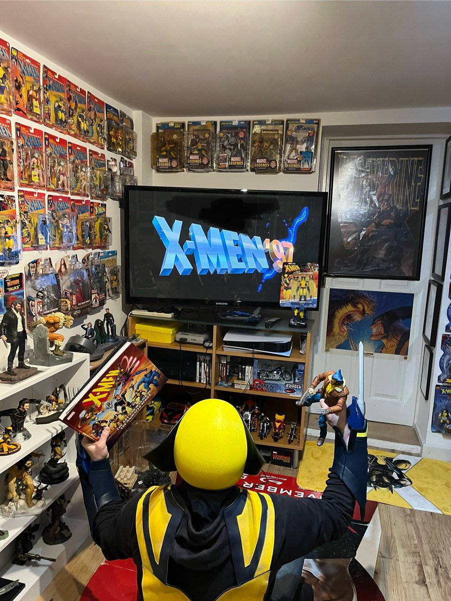 Straight home from work, changed into my comfies and it’s #XMEN97 time!! 

#Wolverine #Storm #Cyclops #Rogue #Gambit #Jubilee #Nightcrawler #Morph #JeanGrey #Xmen #XMENTAS #PreviouslyOnXmen <a href="/MarvelUK/">Marvel UK & Ireland</a>