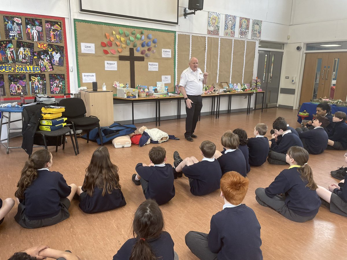 Thank you to our volunteer from the @BritishRedCross for the training the Year 6 children received today. #firstaidskills