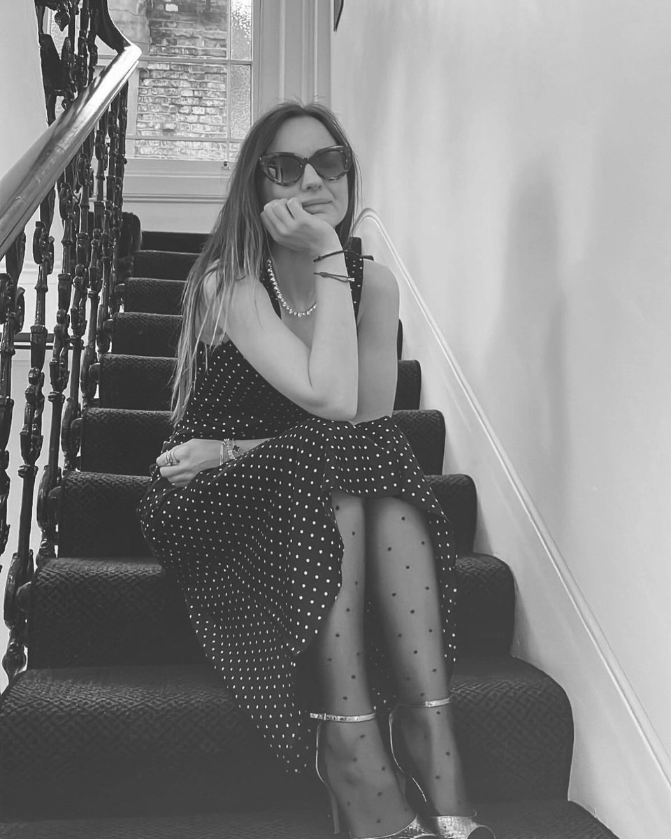 web3mama's tweet photo. Hello from #london
Post auction chill !
Thank you #Bonhams for a great auction today๐
๐ค๐๏ธ๐ค๐๏ธ๐ค๐๏ธ๐ค๐๏ธ๐ค
#kriptomama
#cryptomama https://t.co/TqXpfIXT6J