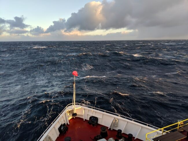 Antarctic Circumpolar Current, world's most powerful and consequential mover of water, has sped up during past warm periods, eating away at polar ice. It's doing it again now, finds new study by @LamontEarth's @GiselaWinckler, @hICEstory, and colleagues: lamont.columbia.edu/news/key-ocean…