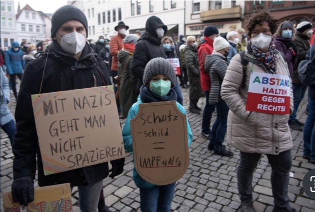 ElefantImRaum2's tweet photo. Ich bin der Meinung, dass mit Leuten, die Anderen fehlende #Folgebereitschaft vorwerfen und diese deswegen #Nazis nennen, etwas Gewaltiges nicht stimmt.

Das hat mich während #Corona sehr erschrocken. 
Irgendwas haben die nicht verstanden.

#Aufarbeitung https://t.co/Aj7Hc4u6aU