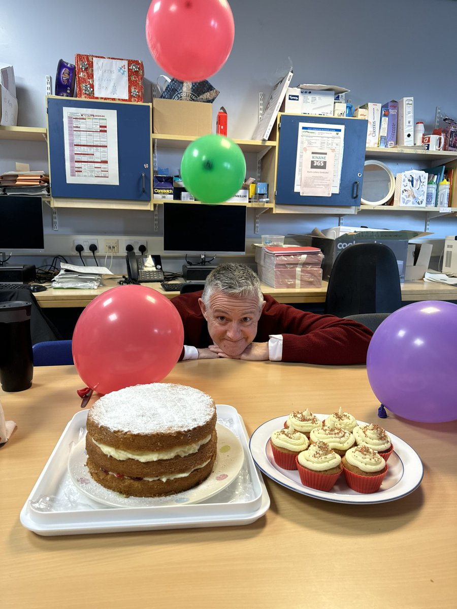 Mr Carrigan treated us all to his baking today 🍰🧁🎈 #Retirement #JC #CakesByCarrigan