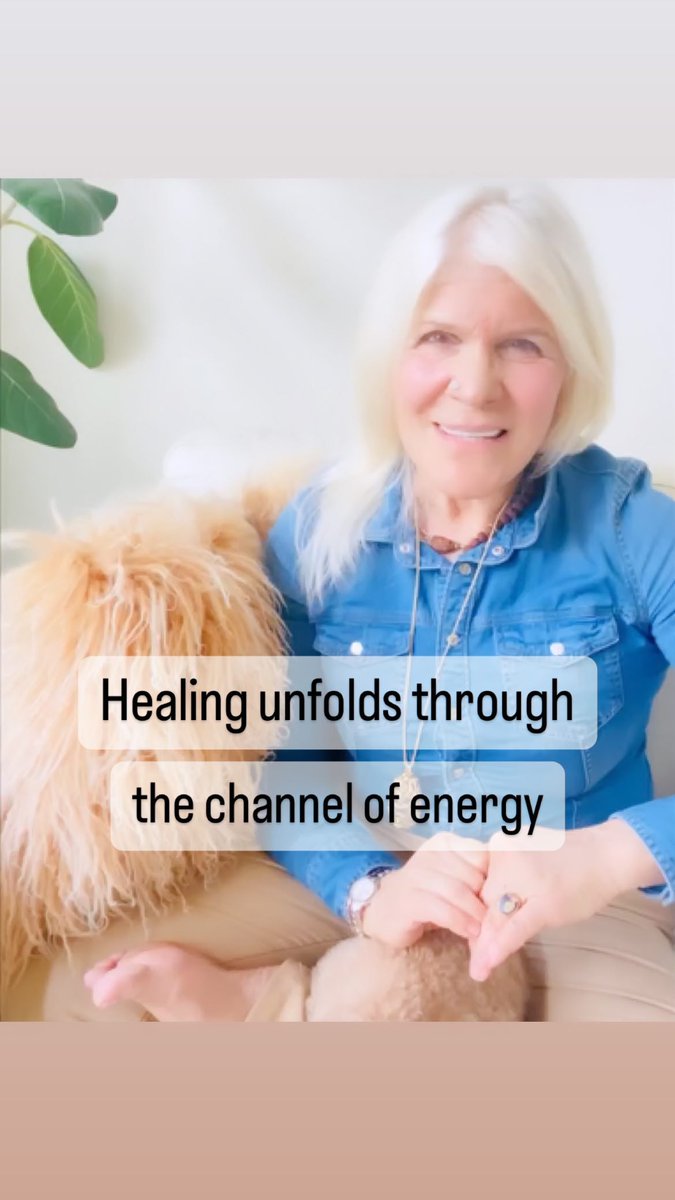 Samarpini_'s tweet photo. 🌟 What is Healing? 🌿

Ever wondered how healing truly works? Everything, including our bodies, is made up of energy. This energy is what we see as matter. When we talk about healing, we’re essentially talking about manipulating &amp; directing this energy.
https://t.co/e6V3oMlU7B https://t.co/cphvxpEB86