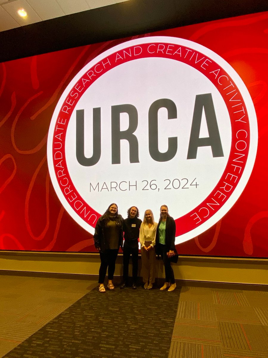 WITY_Lab's tweet photo. Happy #WITYLabWednesday! Yesterday the #WITYLab attended @URCAConference. We had such an awesome time sharing our projects and having meaningful conversations with faculty and students. Congrats to #WITYLab members, Erin and Matthew, on successful presentations! #research πβ€οΈ https://t.co/zECFZUvX6n