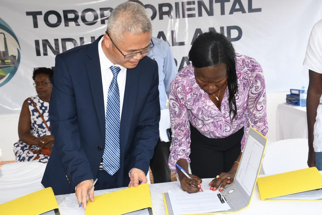 Evelyn AnitE tweet media