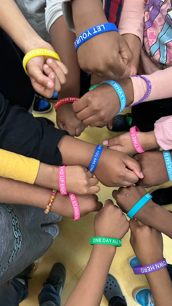 R2BehaviorTeam's tweet photo. SEL Day continued at @JCEScholars with kindness and affirmation activities. #R2SELDAY #SELDAY #YOUTWO @sadamsmoore @Dr_Suber4 @AskAikenMath @MrsAlexisBlack https://t.co/OeMp5FFF0q