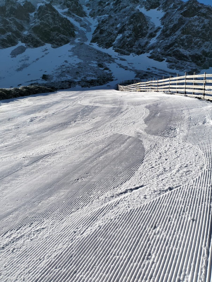 #SemanaSanta 🏂⛷️de nieve en #FuentesdeInvierno #SkiAsturias @TurismoAsturias @TurismoAller @dxtasturiano