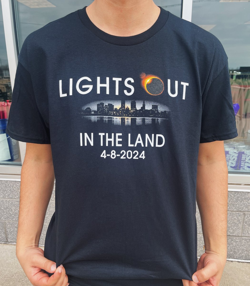 Merch is arriving! Our custom “Lights Out in the Land” sweatshirts &amp; t-shirts have officially dropped! Looking good! 
bit.ly/2024eclipsemer… 

#LakeErieCrushers #TotalEclipse2024 #LightsOutintheLand #Totality #CrushersMerch