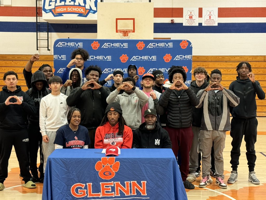 GlennFootball14's tweet photo. Congratulations to Quran Miller @quan1019 on his commitment to Louisburg College @Louisburg_FB ! #DW4L https://t.co/ZhmRovsbrw
