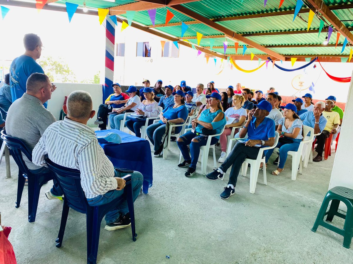 Desde el estado La Guaira, participé en importante asamblea de la directiva regional, donde junto a su pdte <a href="/cesaralonsoUNT/">Cesar Alonso</a> elevamos mensajes de cambio y esperanza en apoyo a nuestro candidato presidencial <a href="/manuelrosalesg/">Manuel Rosales</a>, juntos vamos a conquistar el cambio #27Marzo