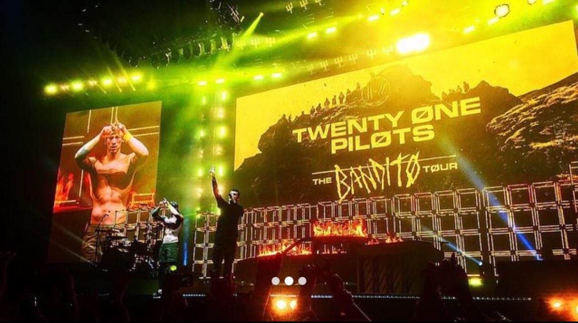 Thevanadeen's tweet photo. Why no stop in Sweden you guys? @twentyonepilots @tylerrjoseph @joshuadun @FueledByRamen Feeling left out.. You haven’t been over here since the bandito tour! I wanna dance and sing (scream) to SAI and eventually Clancy too you know! Please add Stockholm 🇸🇪 to the European leg 🙏🏻 https://t.co/t4CdjR4XXL