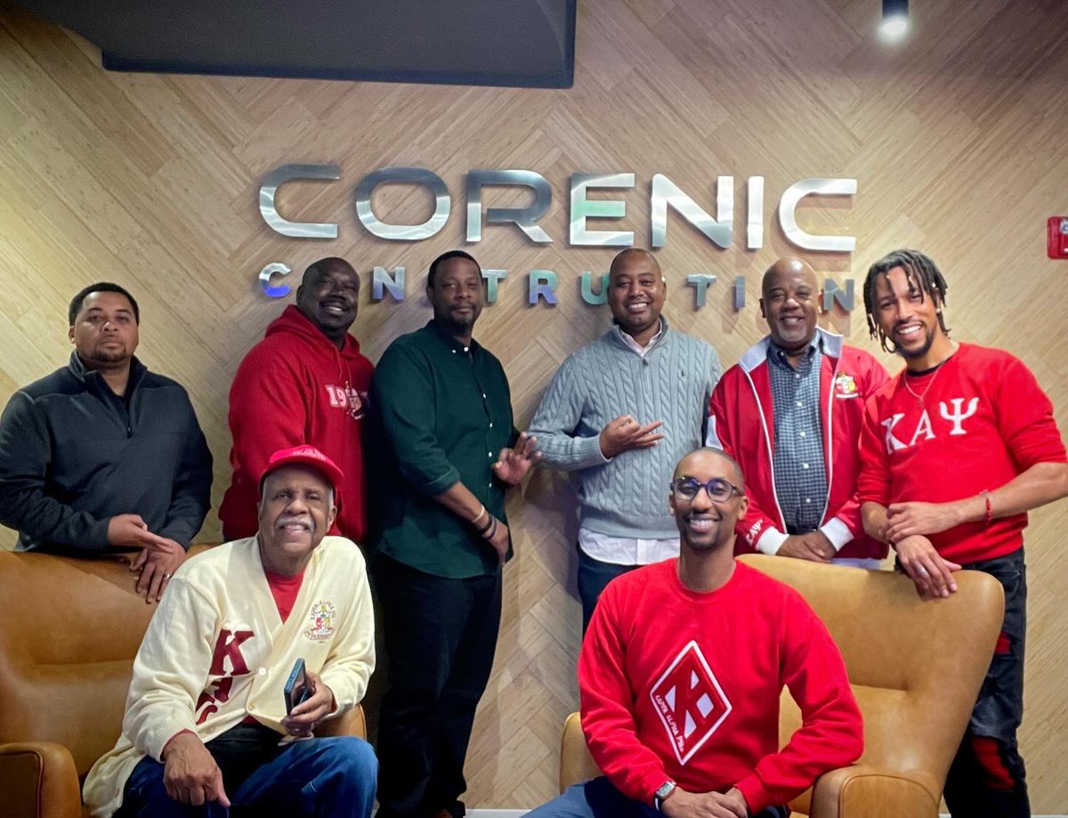 EZBreezyT's tweet image. Celebrating our 19th #Kappaversary with my #Genesis10 #LineBrothers of #KappaAlphaPsi #Fraternity, Inc. One brother couldn’t make it, and we throw up our two’s in memory of our dearly departed deuce of the line who reached the Golden Shore back in 2021. ♦️👌🏾

#Nupes #PhiNuPi