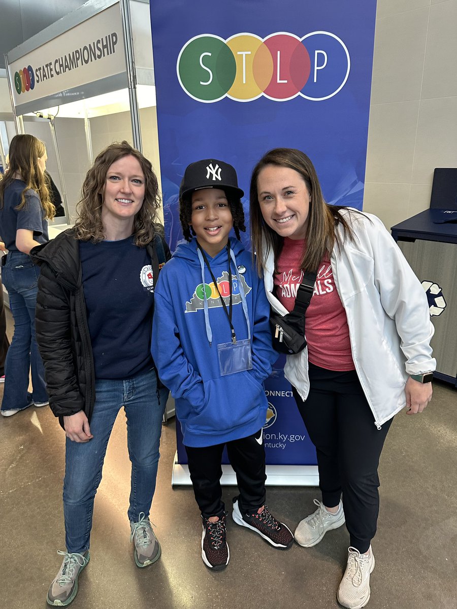 McNeillAdmirals's tweet photo. 🌟 Proud moment for the Admiral family as Clarence heads to state for his STLP project—a stunning digital illustration of a bald eagle! Meeting the News Quiz host was a highlight, after she featured his writing in her program earlier this year. Go Clarence! 🏆 #STLP #KETnewsQuiz https://t.co/SzDAn1pGz7