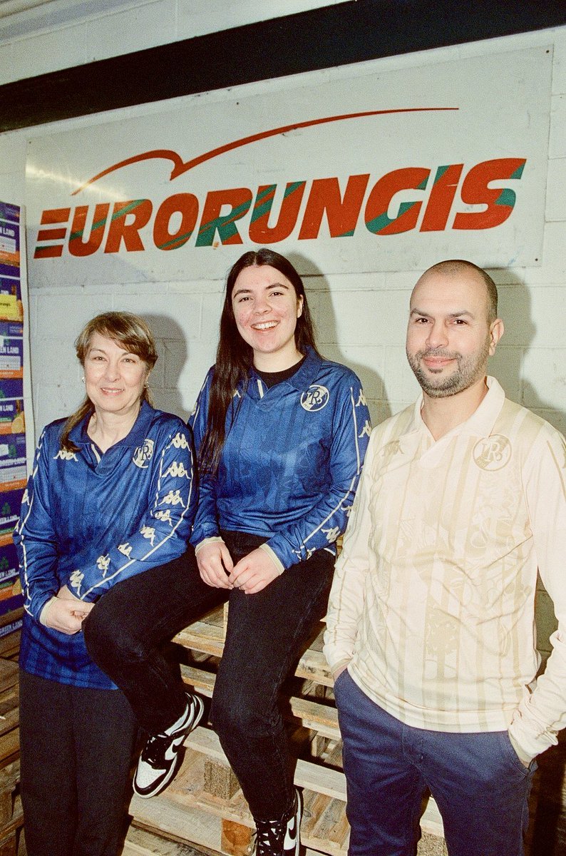 lnstantFoot's tweet photo. L'US Rungis, club de la ville qui accueille le marché international de Rungis, a choisi KAPPA pour dévoiler ses nouveaux maillots. ✨🤩

Ils sont aussi exquis qu'une salade de fruits en été. 🍓🍋

Mention spéciale aux talentueux photographes : @sabsinghh & @bstn94 qui ont parfaitement su sublimer ces maillots. 📸