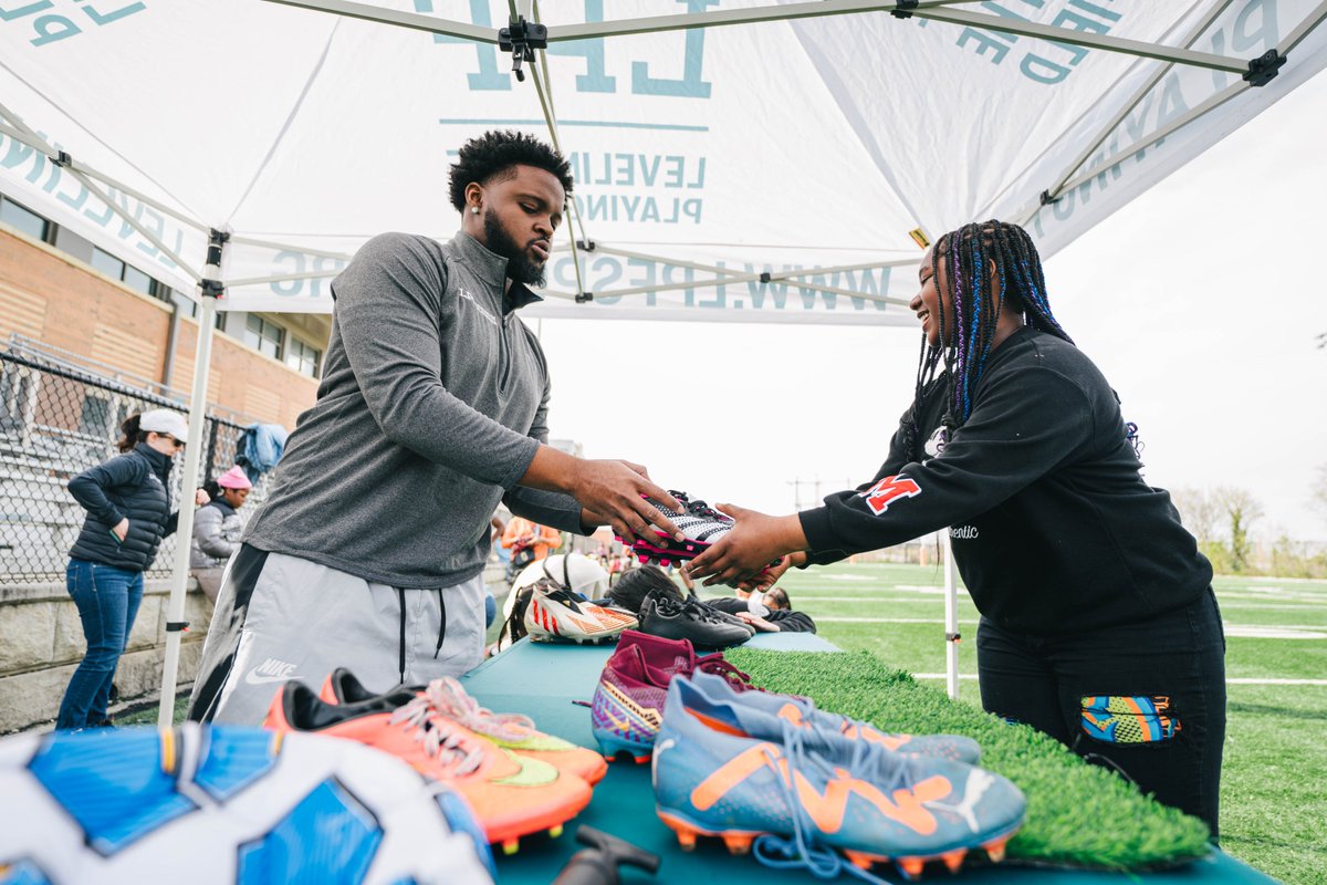 We are excited to help soccer grow around The District! LPF Greater Washington distributed soccer balls and cleats to our friends at Excel Academy yesterday. Thank you to our partners, @WashSpirit and @DCSCORES, for inviting us to participate in this awesome event!