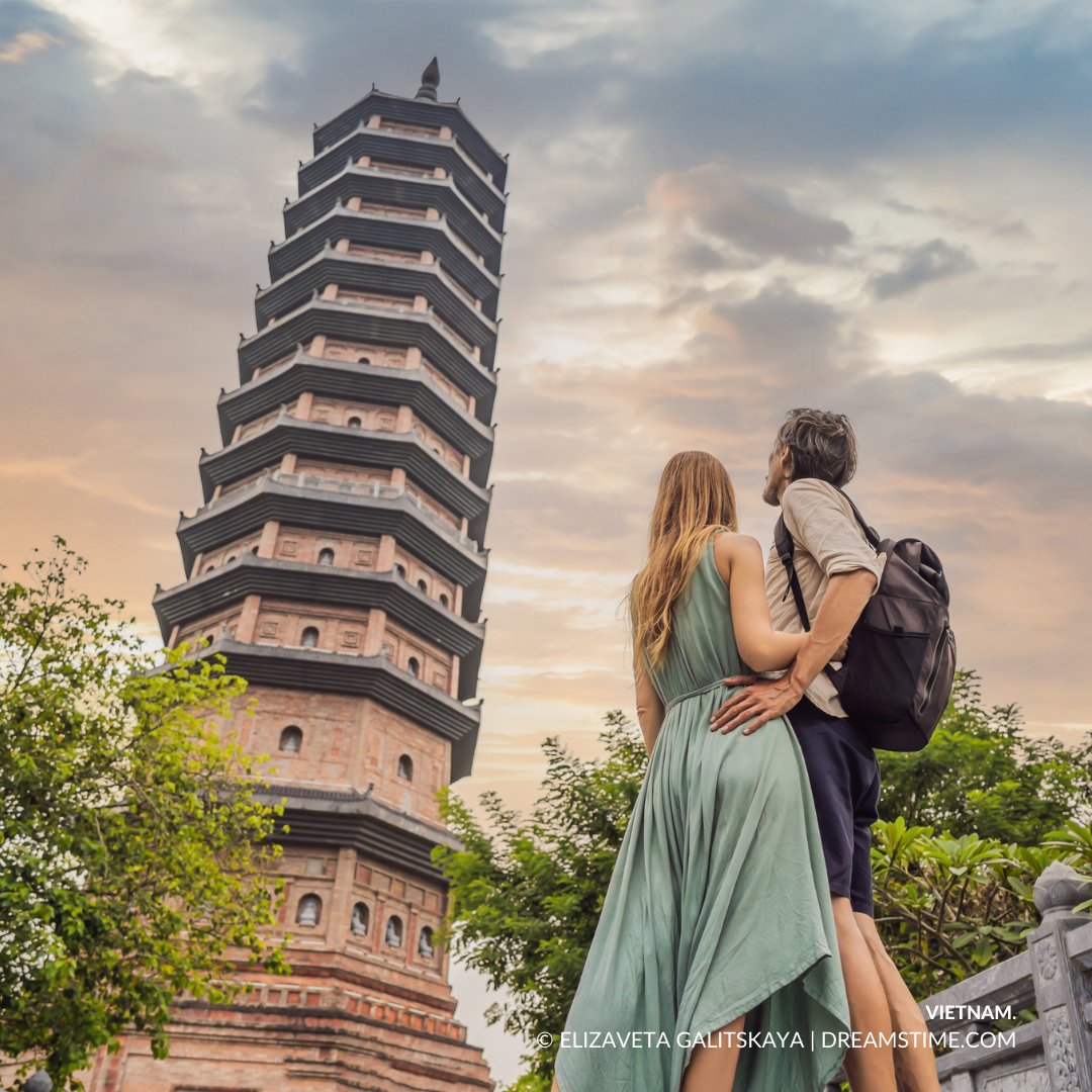 CTSCollection's tweet photo. Cautívate al visitar con el amor de tu vida los increíbles rincones de #Vietnam💞🌟
Contacta a nuestros Travel Designers, clic aquí:👉https://t.co/WAk45swYGf
#CTSCollection #CoupleTravel #MomentosInolvidables #ExperienciasConAmor https://t.co/bkySE9M4bO