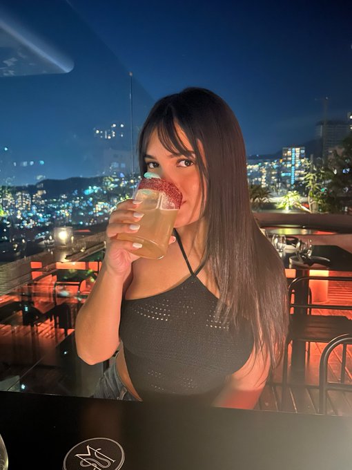 It&rsquo;s my birthday today !🎂 🎊🥳  I took a trip to Medellin🇨🇴 to take some time off so that&rsquo;s why I&rsquo;ve been<a href="/tag/mvsales"class="tags"><span>#mvsales</span></a>