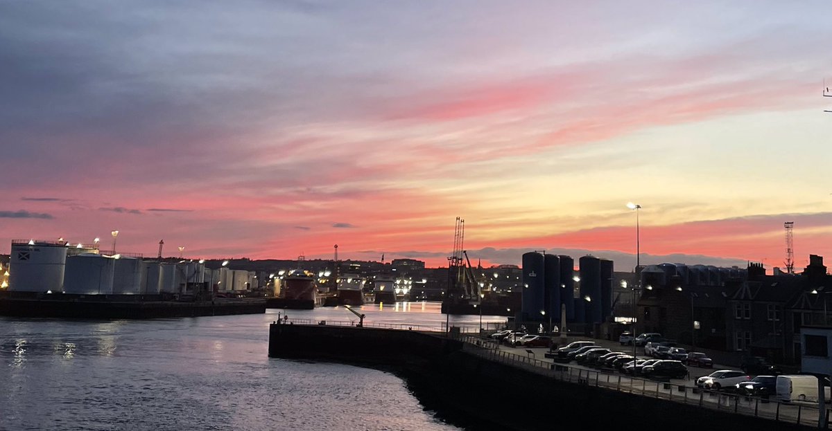 A fine red sky as we departed Aberdeen with <a href="/NLFerries/">NorthLink Ferries</a> last night. Hoping the sky bodes well for #Shetland weather…
