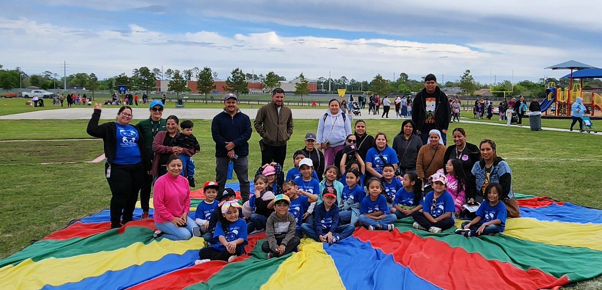 IngridCastelo87's tweet photo. My @Vardeman_AISD 🐼s had a great time today during Sports Day! Thanks to my parents for always supporting their children ❤️ @AldineISD @Primary_AISD @LindaNigro1 #MiAldine #DiaDeDeportes #Funday #ParentRelationships https://t.co/MiGwiOCVAq