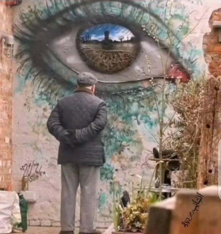 سُبحان مغير. مقامات الناس في قلوبنا
فيموت في قلبك من كان
عزيزا