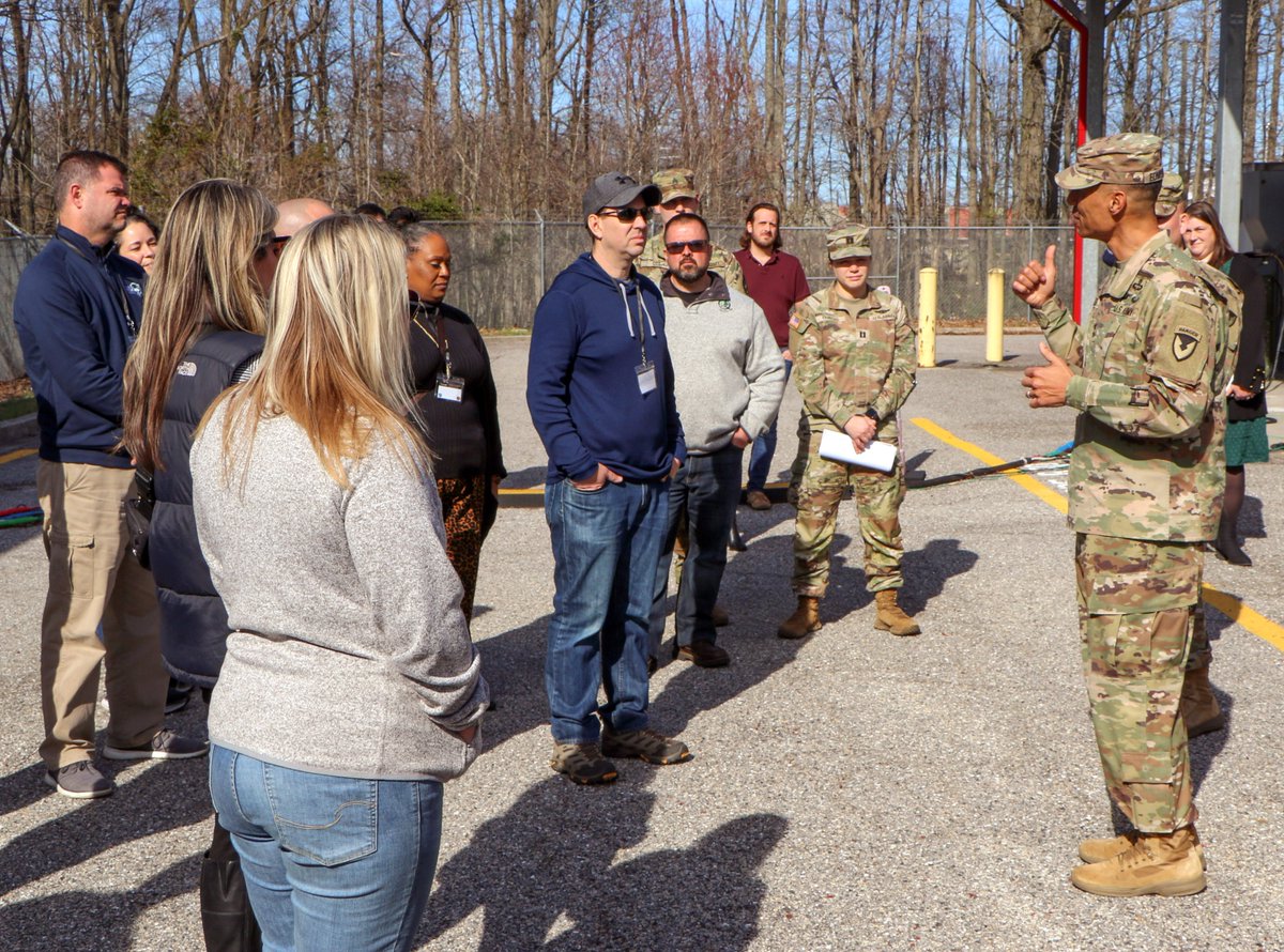 The C5ISR Center hosted an immersive lab tour for local teachers, giving them a behind-the-scenes look at cutting-edge research. The tour included discussions with power SMEs who shared their education and career paths. @HCPSchools | @usarmy_devcom