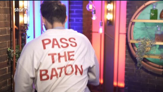 annmsar's tweet photo. Ούτε button βλεπω, ούτε press! #masterchefgr https://t.co/Gstmjy6XSx