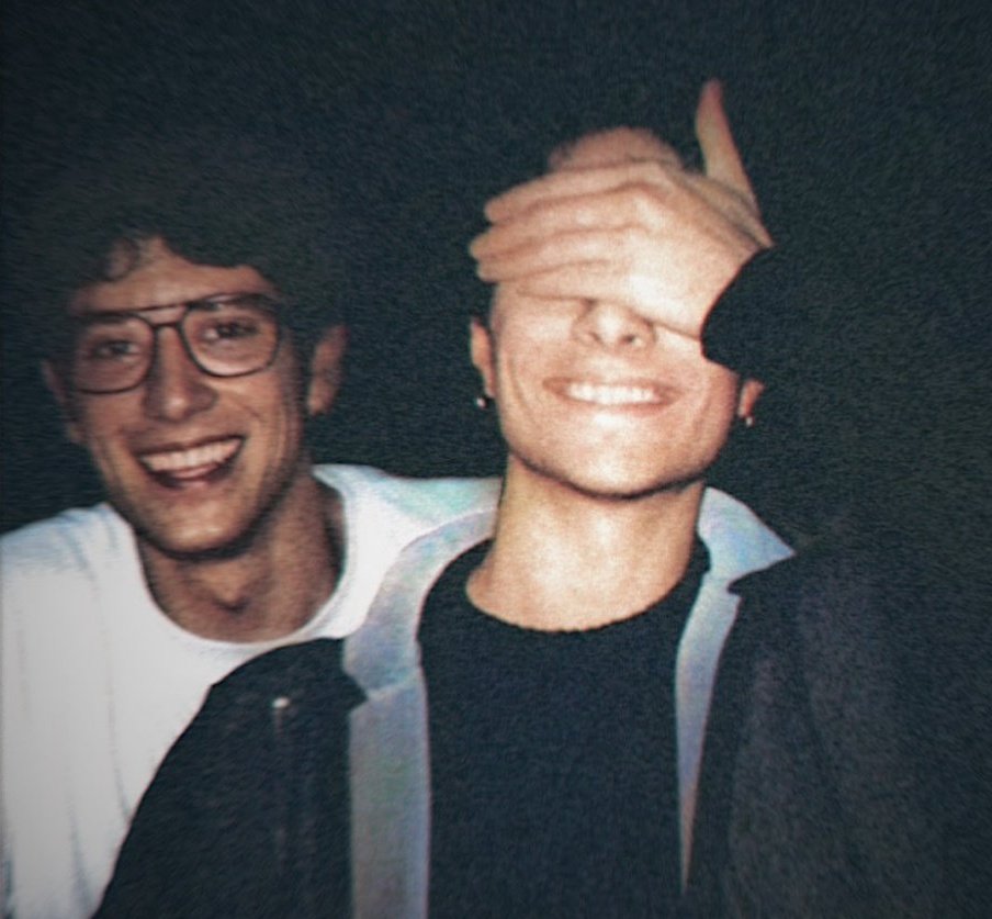 maleinvecemale's tweet image. #OS #SIMUEL

  𐙚˙⋆.˚ ᡣ𐭩  manuel e simone trovano un gatto e, anche se manuel non ne vuole sentir parlare, simone lo convince a portarlo a casa... come andrà a finire?