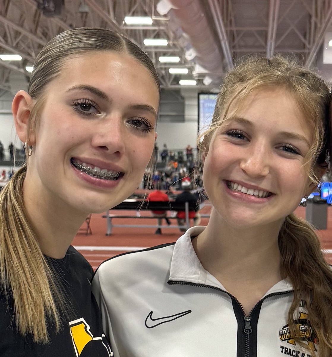 rickace72's tweet photo. School Record Post for indoors at Avon High

800 1/Eve 2:18 2/Jesse 2:19
1200 1/Eve 3:49 2/Jesse 3:50
1600 1/Jesse 5:03 3/Eve 5:19
Mile 1/Jesse 5:04 2/Eve 5:14
3k 1/Jesse 10:16
3200 1/Jesse 10:48 4/Eve 11:07
2Mile 1/Jesse 10:57 Eve 2/11:45 https://t.co/ObcTE0b3qZ