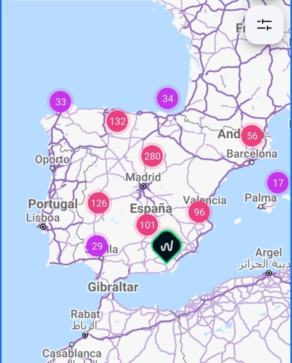 @mmrdeveloper @zunder_es Otra que suma es @wenea_es. Tienen una gran cantidad de puntos de recarga en Extremadura, una región muy olvidada en muchos aspectos.