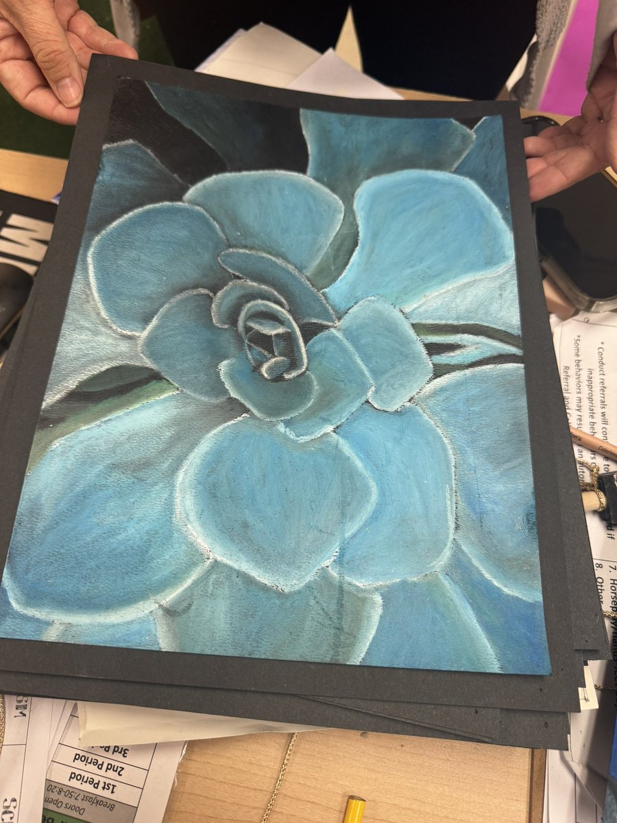 VisualArtHumble's tweet photo. Great media investigation and perspective study in art 🎨🖌️class @HumbleISD_CMS 👏👏👏 bravo students and teachers!! @HumbleISD @HumbleISD_Arts https://t.co/Huxu3XrWZq